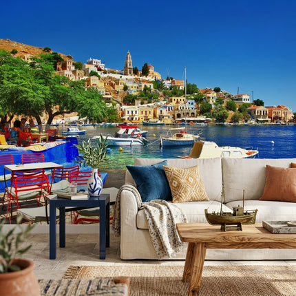 Canlı Yunan Adası Renkli Evler Deniz Teknelerle Mavi Duvar Kağıdı