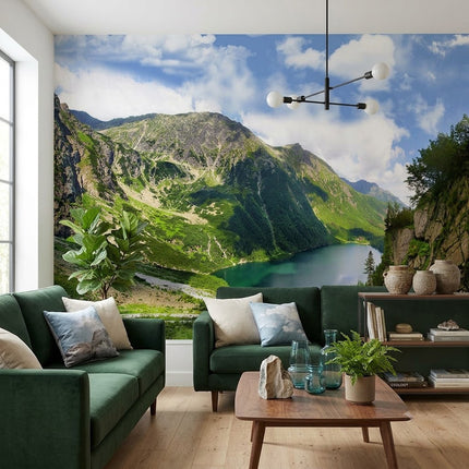 Alpin Göl Panoraması Epik Dağ Vadisi Turkuaz Sular Yeşil Duvar Kağıdı